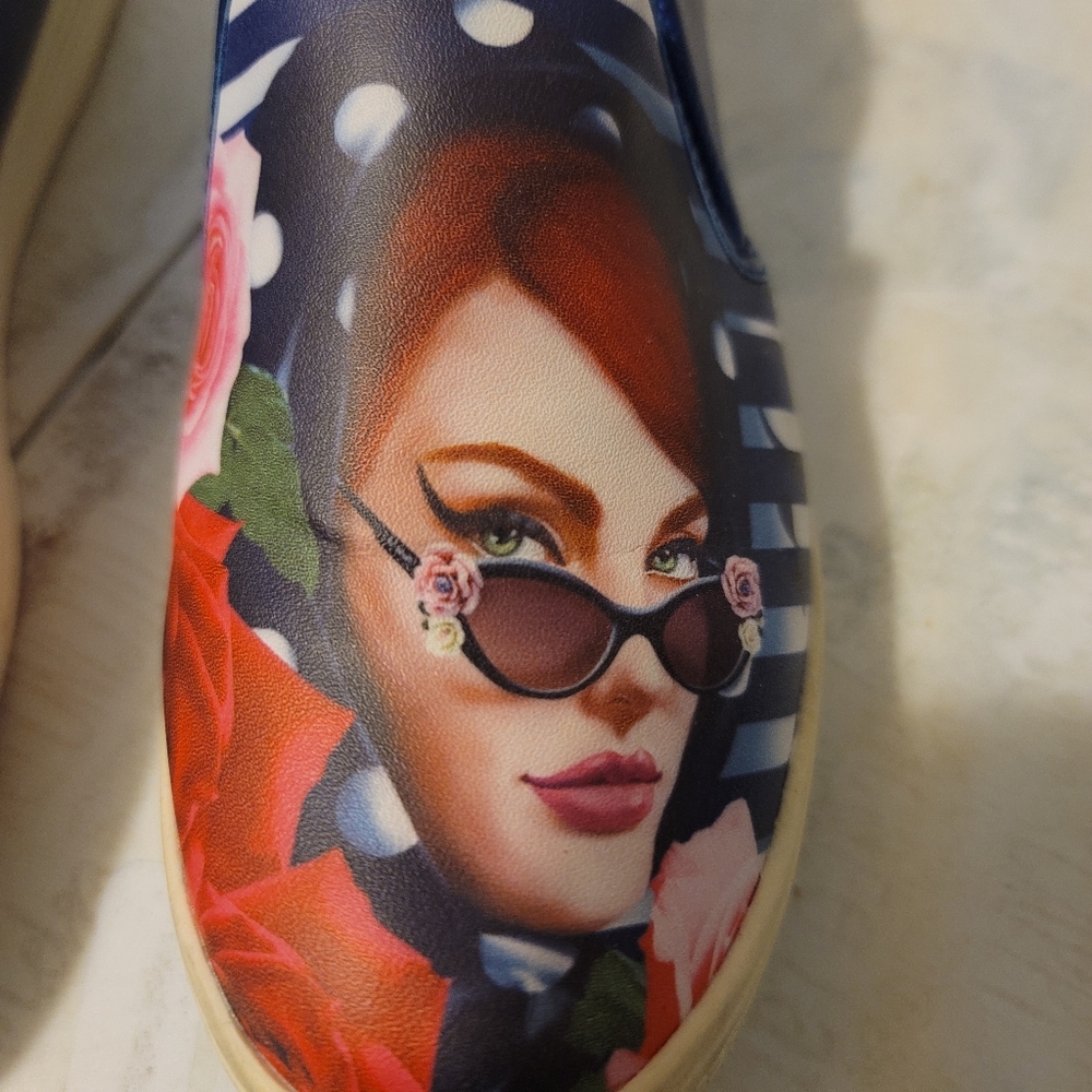 Glamor Nicole Lee Sneaker - Picture 4 of 8